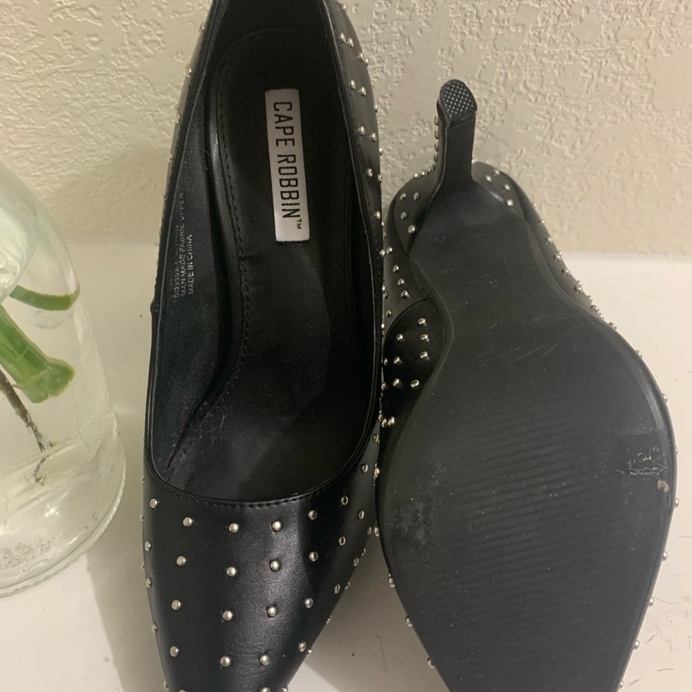 Studded Pointed Toe Pums - Picture 5 of 5